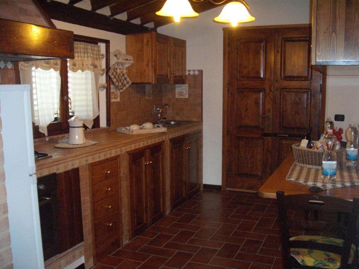 Agriturismo Casa Al Povero โวลแตร์รา ภายนอก รูปภาพ